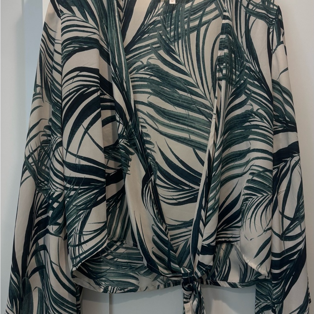 Olivaceous Green Leaf Print Top
